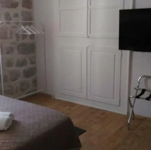 Rilati Palace 3 בית הארחה 3*