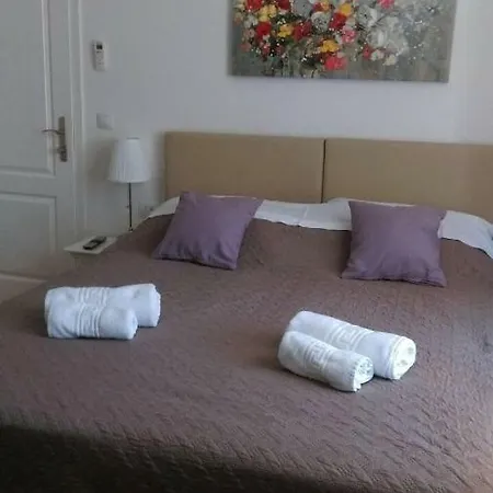 Rilati Palace 3 *